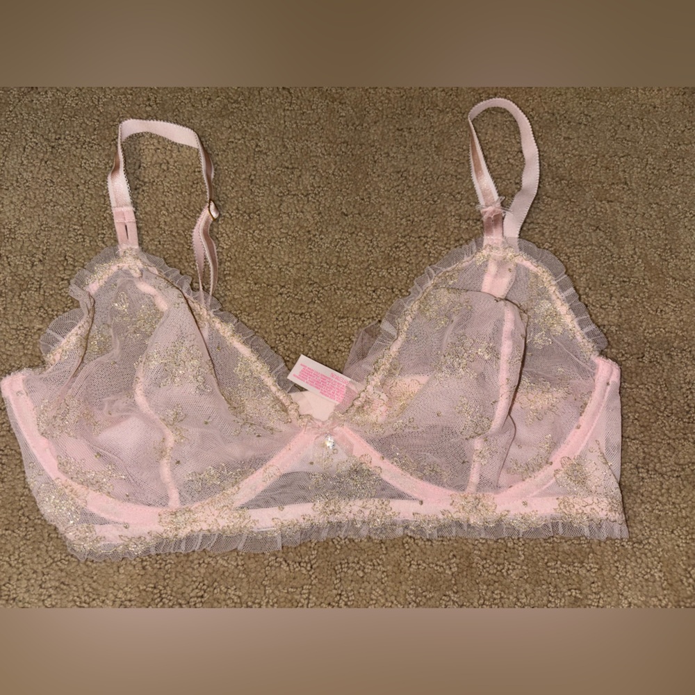 Victoria's Secret Pink Lace Sheer Bralette Bra Ruffle Trim Wireless Sexy 36D